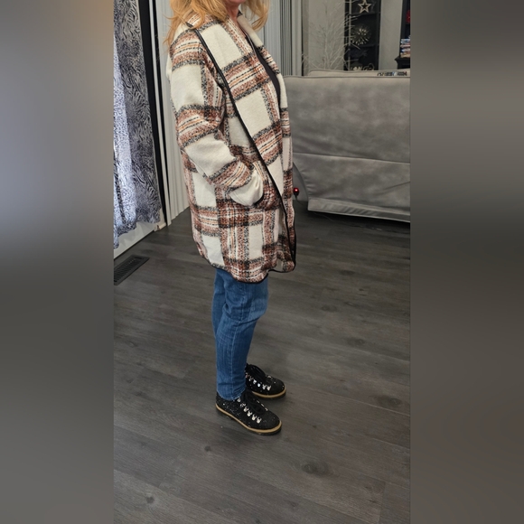 Mercer & Madson Coat. Large. New - Picture 4 of 8